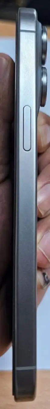 أيفون 15 برو ماكس 8