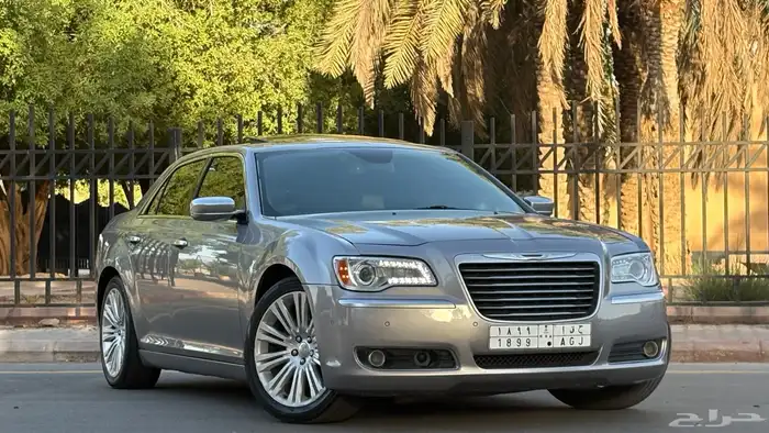 كرايسلر C300 2014 اكزاكتف ( ممشى قليل ) 9