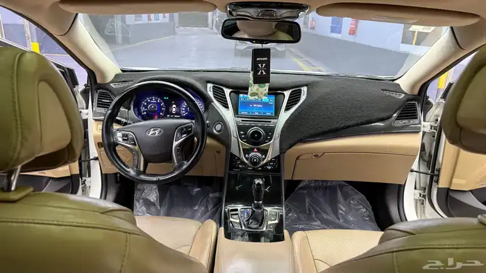 هونداي ازيرا 2013 فل كامل للبيع بحالة ممتازة 12