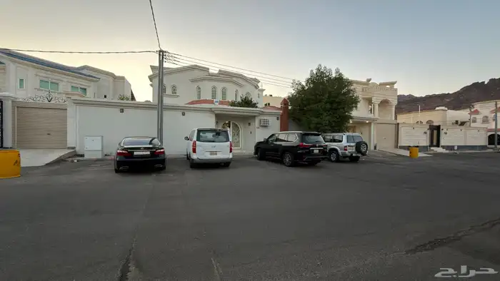 للبيع فيلا سكنية 1