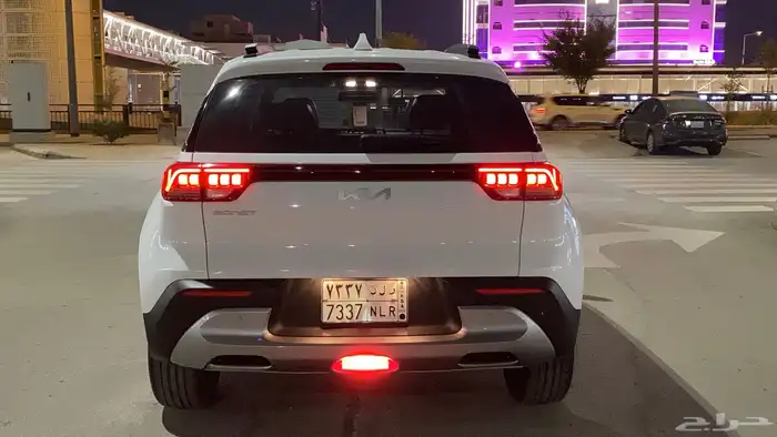 كيا سونيت 2023 نظيفه جدآ 11