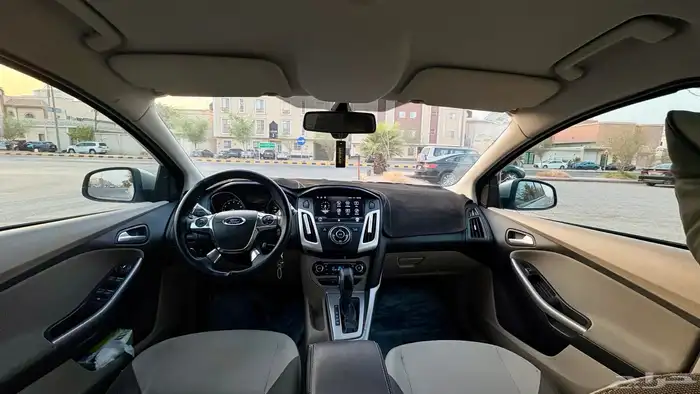 فورد فوكس ممشى قليل 130 000 3