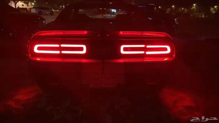 اسطب وسط خلفي تشالنجر اصلي2016 تم تصليحه وشغال الاحساء 3