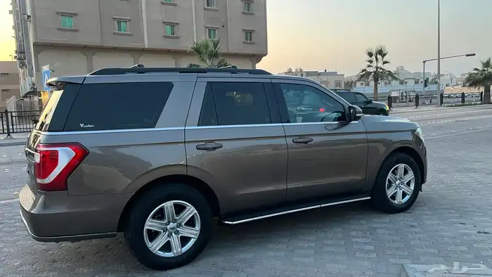 فورد اكسبديشن 2018 وكاله نظيف 7