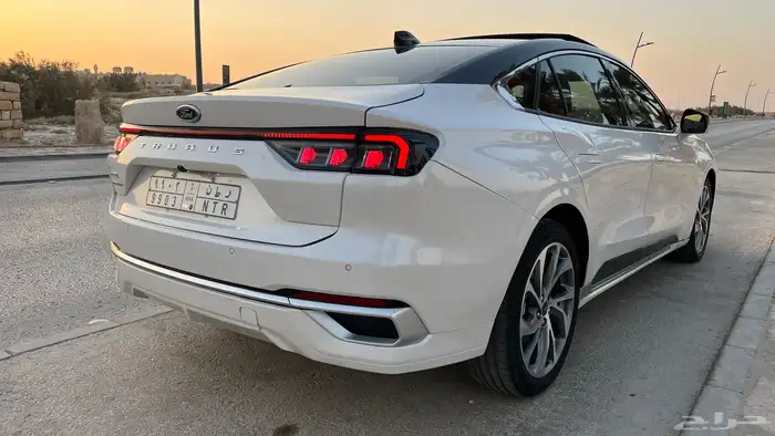فورد تورس سعودي 2023 فل كامل ماشي قليل 13