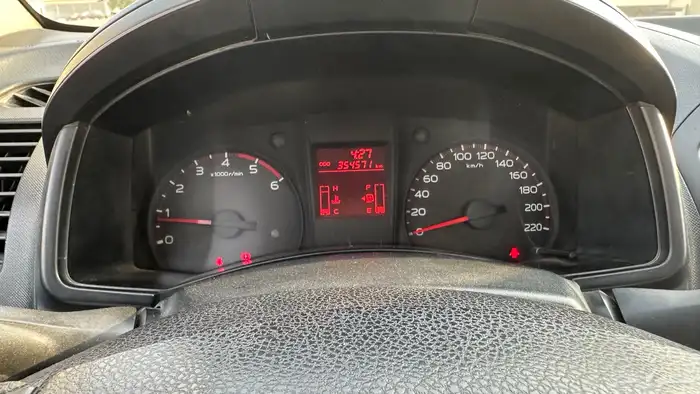 ونيت ايسوزو 2014 جوانب مكينة كبير 0