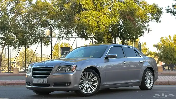 كرايسلر C300 2014 اكزاكتف ( ممشى قليل ) 1
