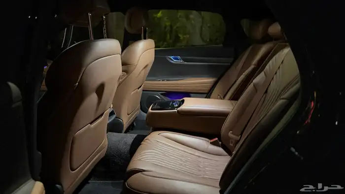 للبيع جنيسس 2022 33