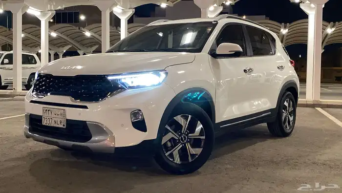 كيا سونيت 2023 نظيفه جدآ 44