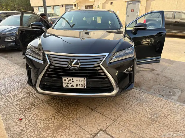 لكزس RX350 نظافة مطلقه ممشى قليل لون ملكي شد بلد 88