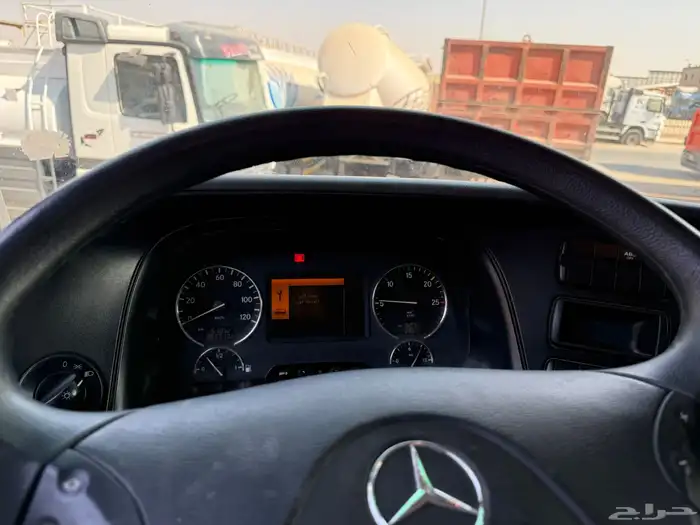 اكتروس 6x6 وايت 2009 جفالي 8 سلندر 3348 23