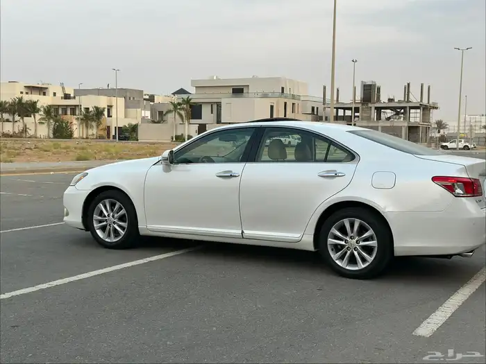 لكزس ES350 2012 شد بلد وكاله ممشى قليل 19