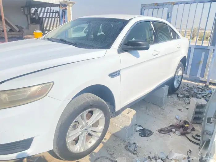 فورد تورس2015 للبيع قطع غيار 2