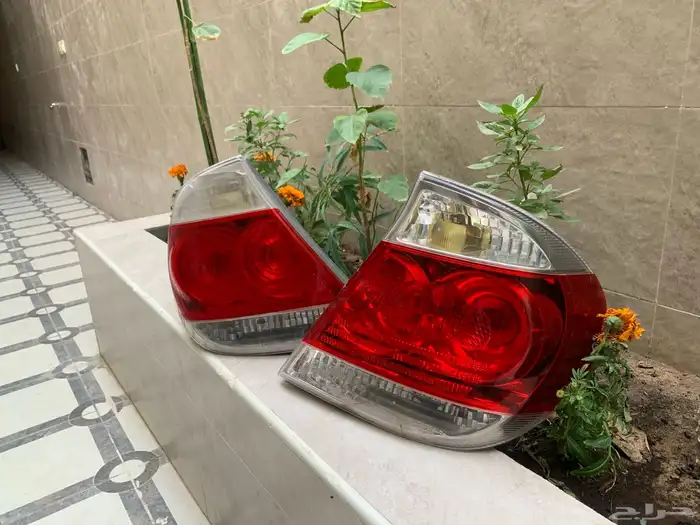 للبيع اسطبات خلفيه تركب من 2003الا 2006 0