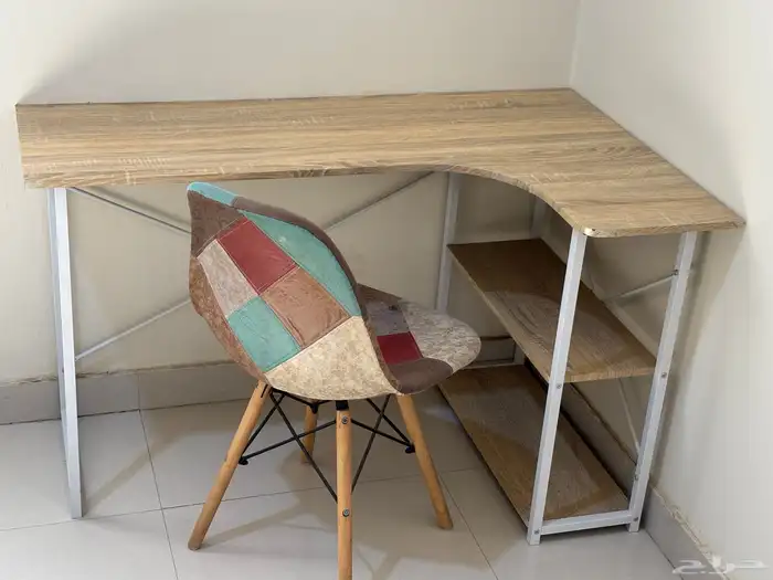 مكاتب وأجهزه كمبيوتر للبيع 7