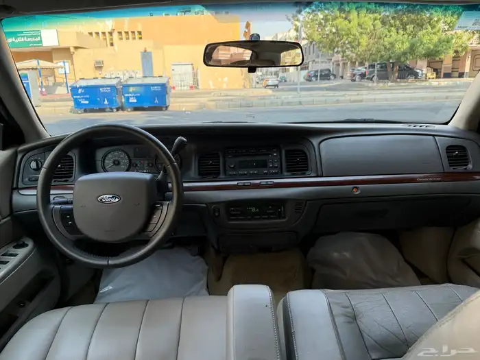 فورد فكتوريا 2011 لايوجد رش محركات وكاله نظيف جدا 10