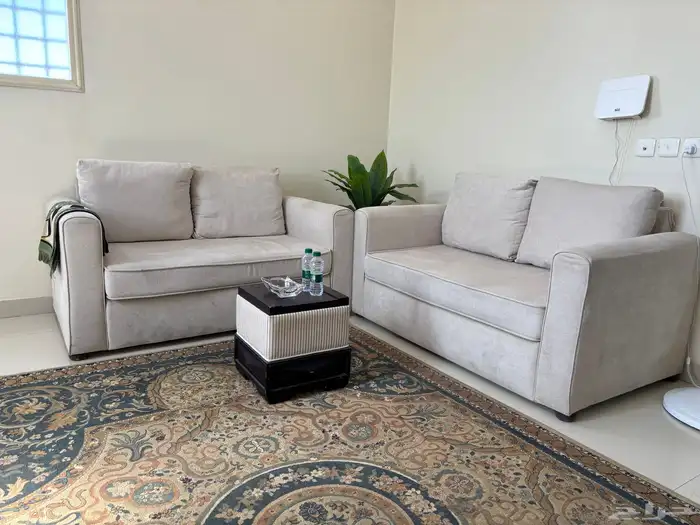 مكاتب وأجهزه كمبيوتر للبيع 6