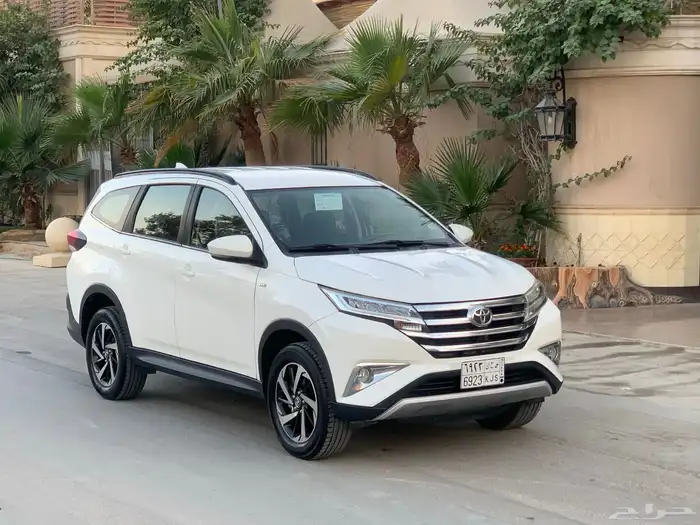 تويوتا راش 2022 بحالة الوكالة فل 15