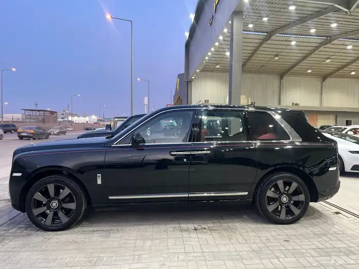 رولز رويس كولينان موديل 2019 3