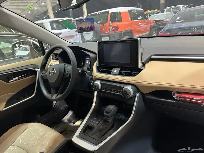 تويوتا راف فور 2025 دبل سعودي فل كامل 18