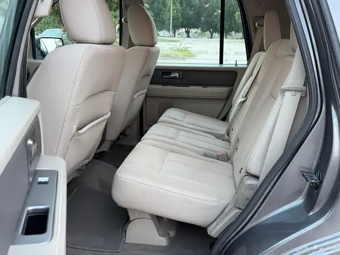 فورد اكسبديشن 2014 دبل نضيف للبيع 17