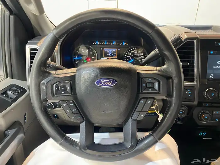 فورد F150 2017 فل كامل بحاله نظيفه جدا 10