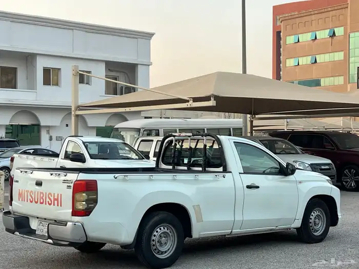 ميتسوبيشي 200L موديل 2020 2021 حبتين غماره ديزل 44