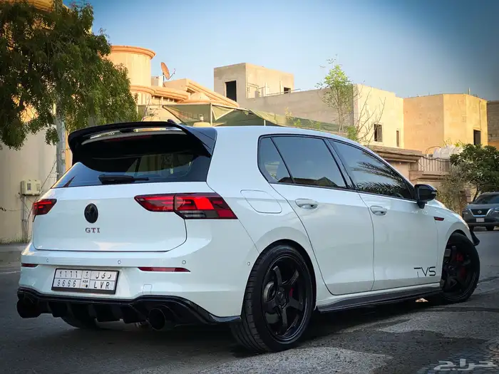 فولكس واجن جولف GTI MK8 2022 3