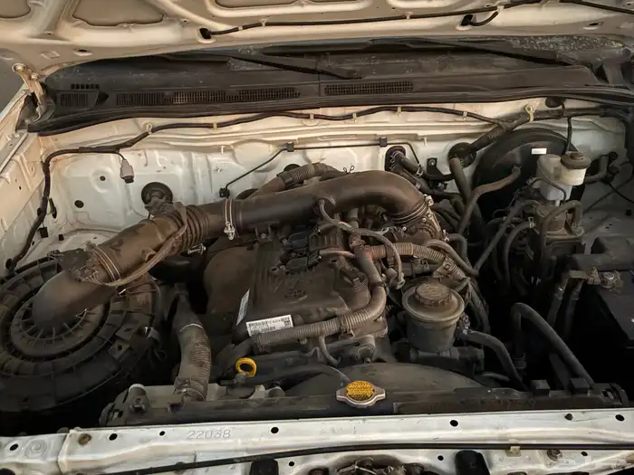 للبيع هايلكس غماره 2014 4