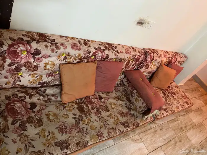 كنت ارضية حرف L مع 2 تكايه 5 مخدة 1