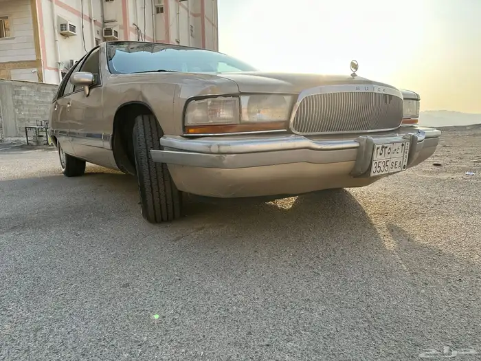 للبيع بيوك رودماستر 1993 نظيفة جدا امريكي 2