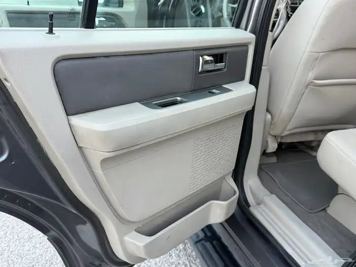 فورد اكسبديشن 2014 دبل نضيف للبيع 21