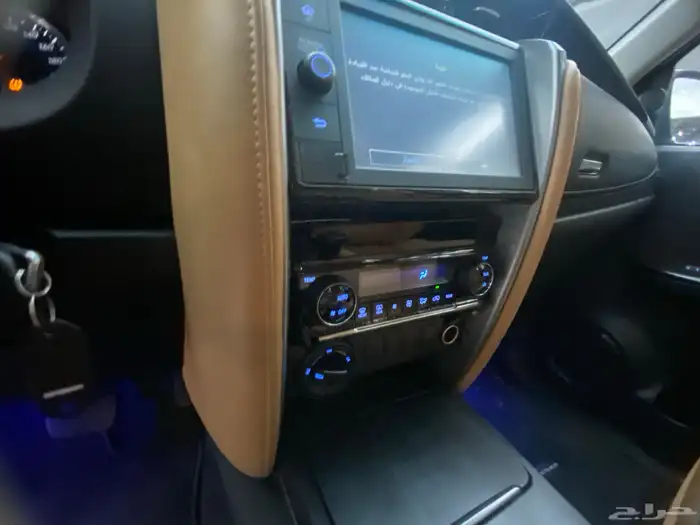 جيب فورتشنر 2023 6سلندر دبل بنزين عداد 34ألف نظيف جدا 10