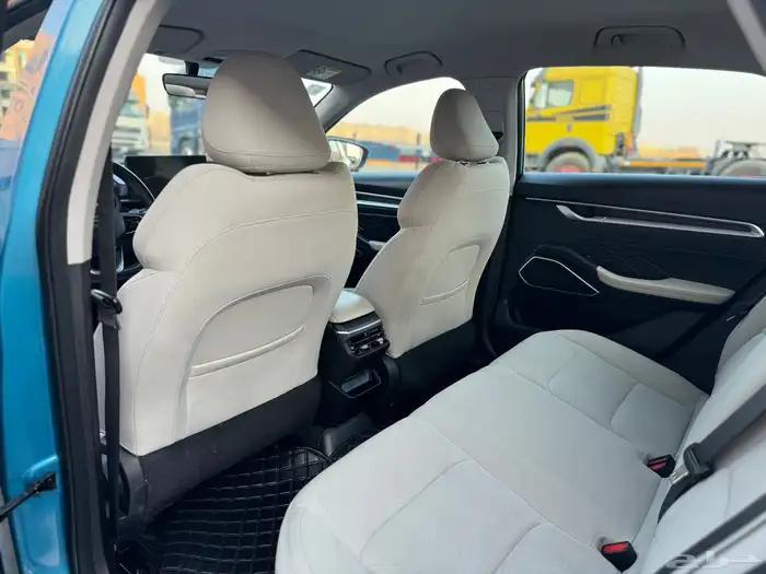 جيلي موديل 2023 11