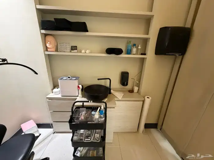 للتقبيل صالون نسائي 1