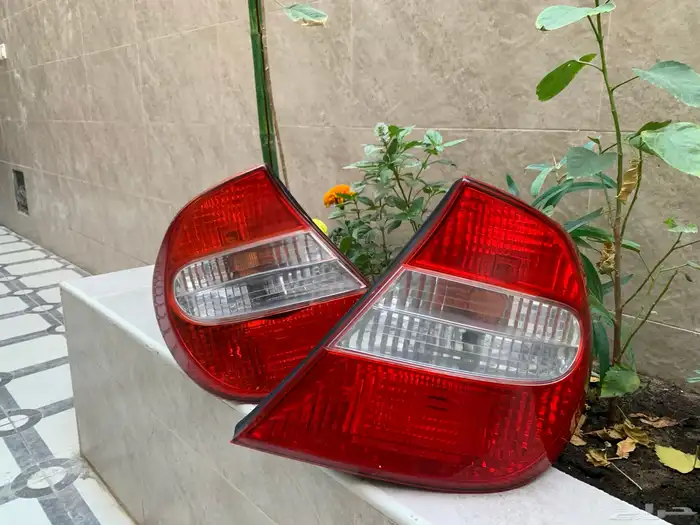 للبيع اسطبات خلفيه تركب من 2003الا 2006 4