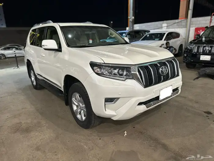 برادو 2023 فل كامل 6سلندر فتحة 1