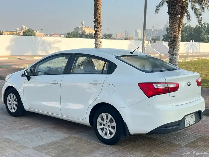 كيا ريو 2015 12