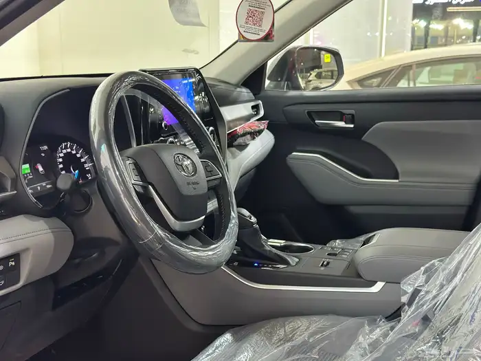 تويوتا هايلاندر GLE هايبرد 2025 5