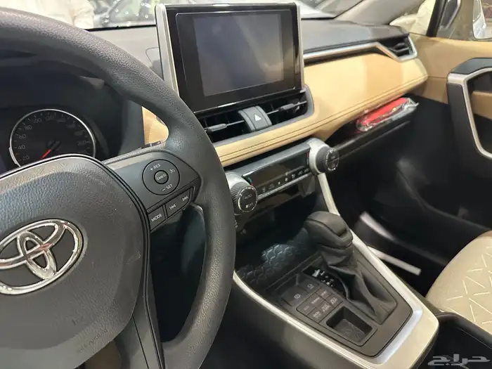 تويوتا راف فور 2025 دبل سعودي فل كامل 10