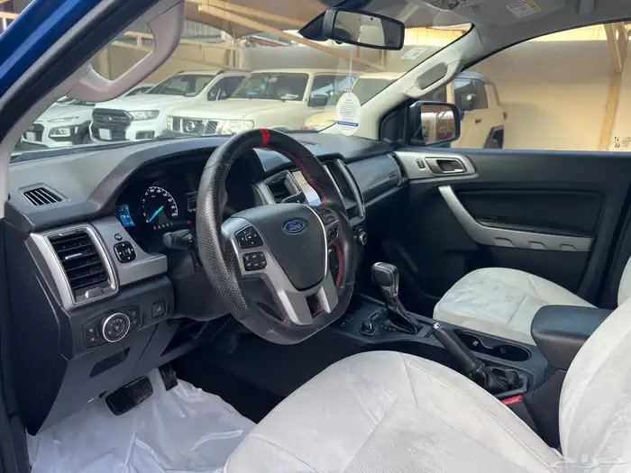 فورد رينجر 2021دبل ديزل ممشى 98.000نظيف جدا لدى قمة الاطلال 37