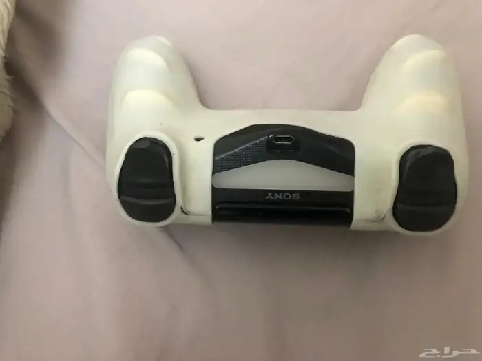 يد بلاستيشن 4 اصليه مافيها خراب ابد 2