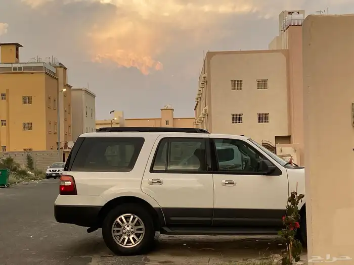 للبيع فورد اكسبديشن 2011 2