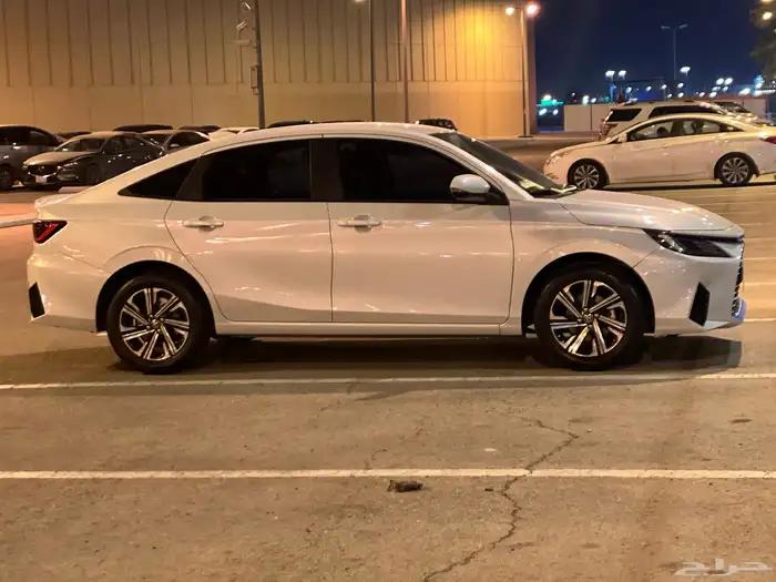 يارس 2024 طالعه في 2025 من عبداللطيف جميل 1