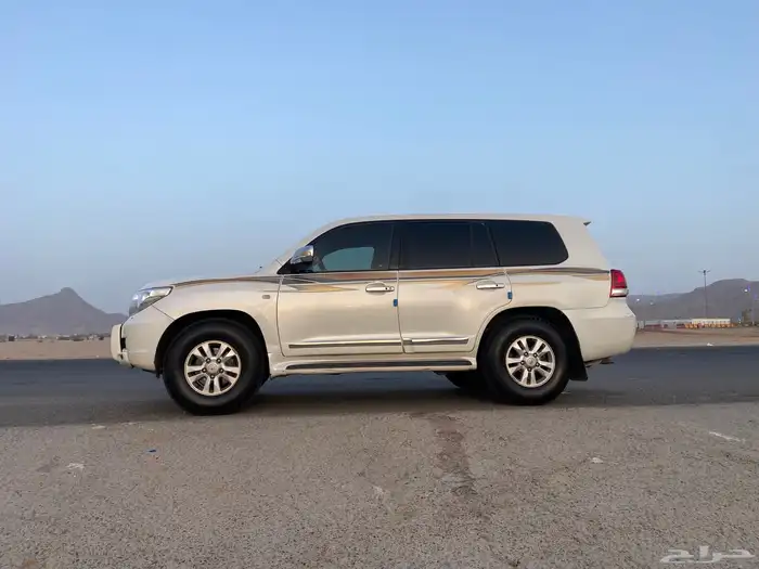 لاندكروزر 2009 VXR 7