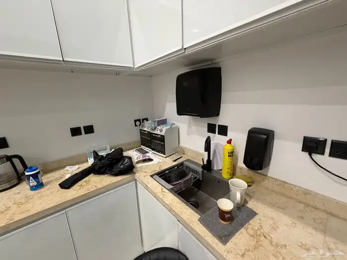 للتقبيل صالون نسائي 37