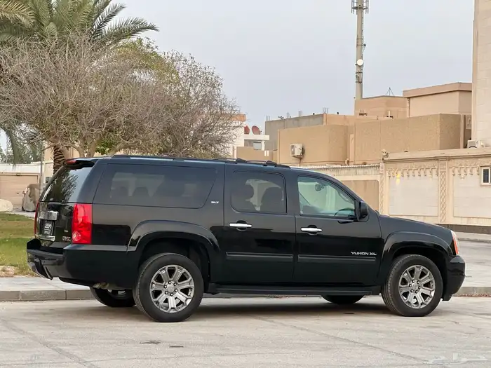 يوكن 2014 SLT ممشى 88 الف فقط 10