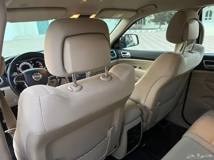 جراند شيروكي مخزن 2020 26