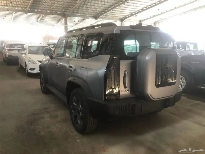 جيتور t2 لكجري لون رصاصي مطفي موديل 2026 3