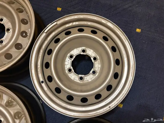 هلل حجم 17 للبيع لاندكروزر 2025 4